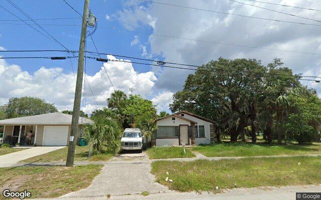 Street view of 706 W H Jackson St