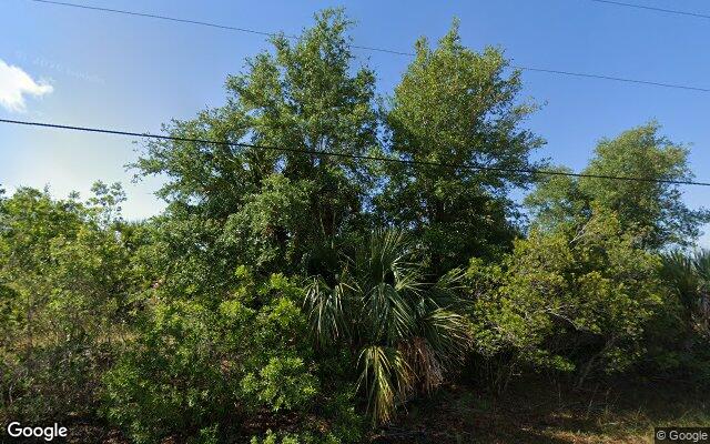 Street view of 690 Mexia St