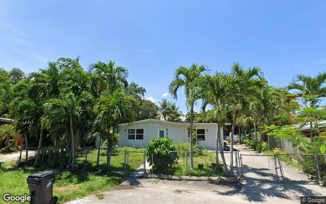 Street view of 2731 SW 13 Ct