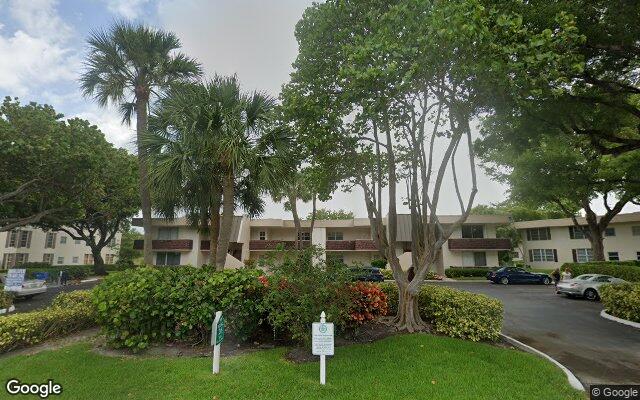 Street view of 2601 S Palm Aire Dr