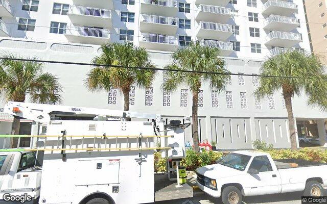 Street view of 427 Golden Isles Dr