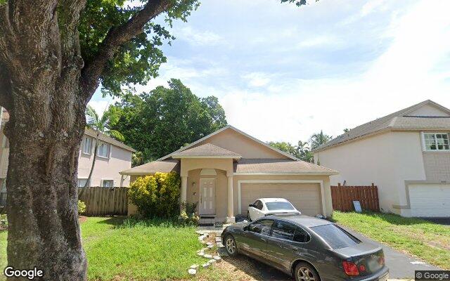 Street view of 1521 SW 97 Ave