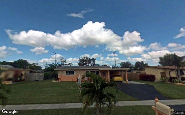 Street view of 1533 W River Dr