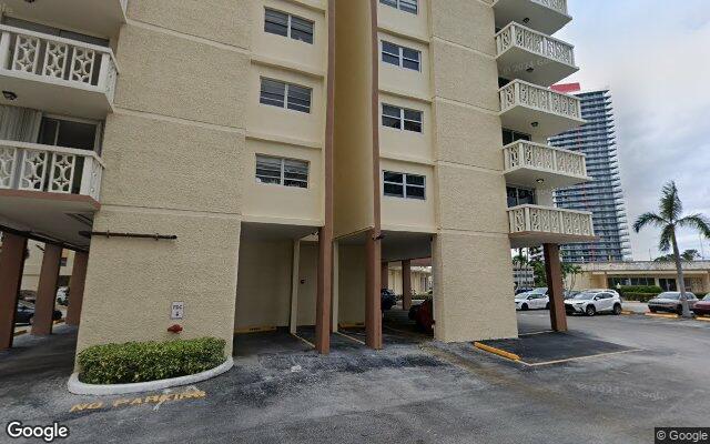 Street view of 1817 S Ocean Dr