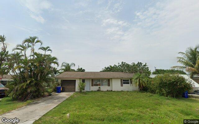 Street view of 2427 SE Harrison St