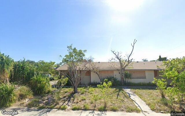 Street view of 902 S Seacrest Blvd