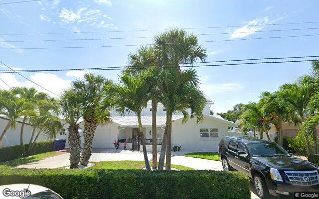 Street view of 7004 S Shore Dr