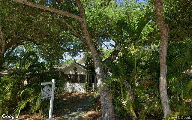 Street view of 2403 Hickory Ave