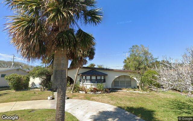 Street view of 171 Fairway Dr