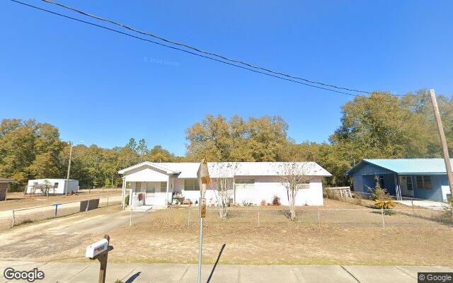 Street view of 293 Quebec Ave